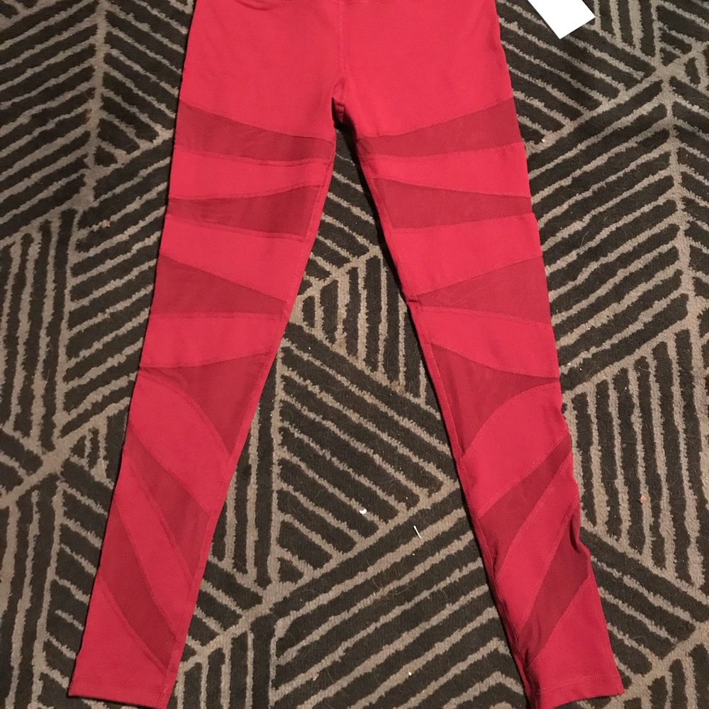 Buff Bunny red leggings (S).